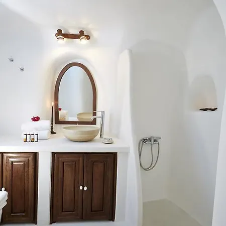 Villa Kristy Cave House *
